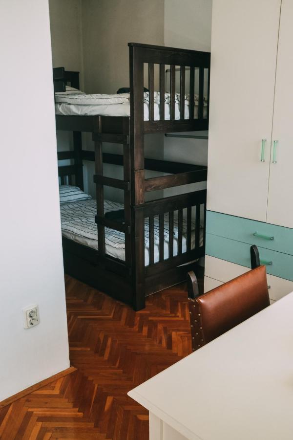 Smart Hostel Belgrado Esterno foto