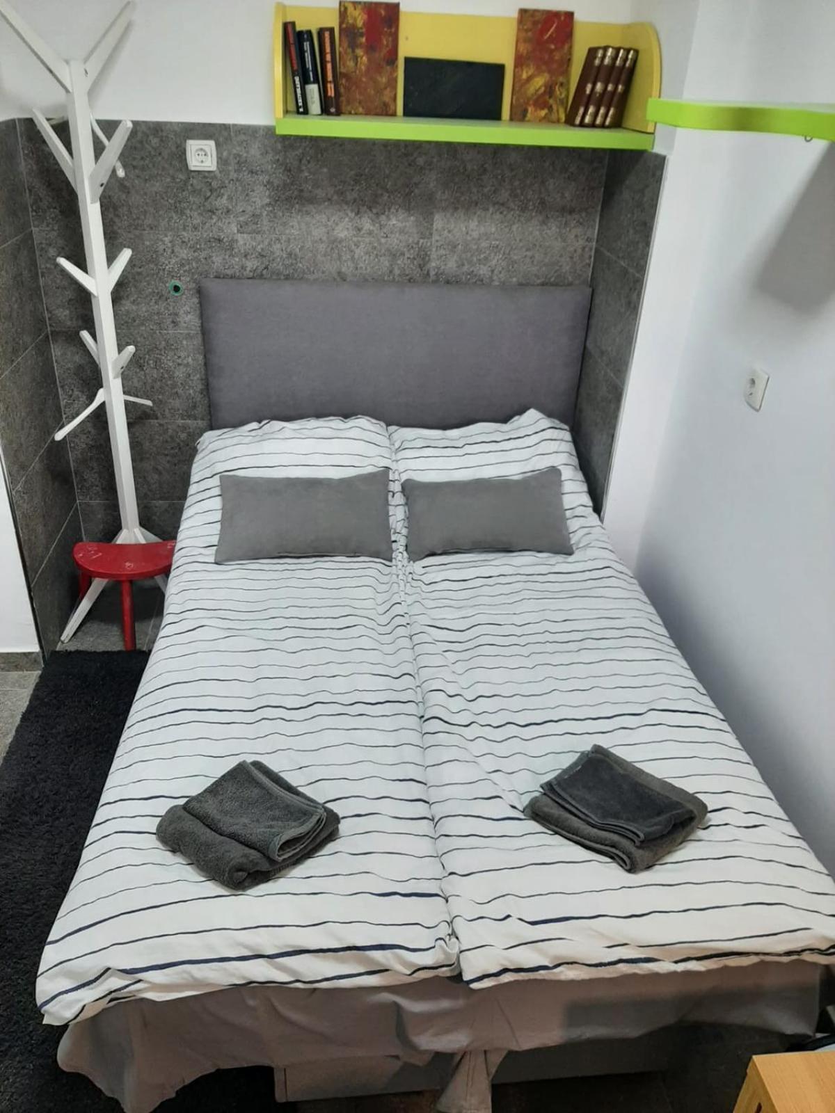 Smart Hostel Belgrado Esterno foto